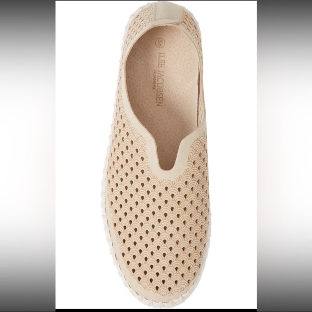 Ilse Jacobsen Tulip Cream Platform Slip On Size 36 
Gently Used